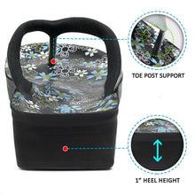 Load image into Gallery viewer, Aerosoft - Anette A0815 Silver thong sandals women3