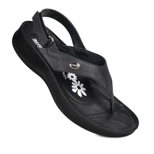 Load image into Gallery viewer, Aerosoft - Tuck S5901 Black women&#39;s slingback sandals
