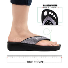 Load image into Gallery viewer, Aerosoft - Glitter A0825 Women Grey thong style sandals4
