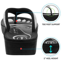 Load image into Gallery viewer, Aerosoft - Glitter A0825 Women Silver thong style sandals3