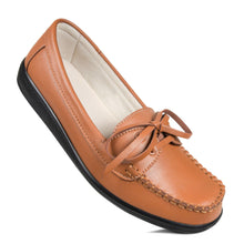 Load image into Gallery viewer, Aerosoft - Moxy CL0815 Tan WOmen stylish loafers
