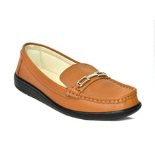 Load image into Gallery viewer, Aerosoft - Stepis CL0816 Tan female loafers1
