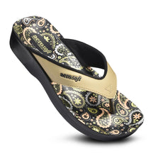 Load image into Gallery viewer, Aerosoft - Dojo A0862 Women Gold orthopedic flip flops

