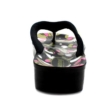 Load image into Gallery viewer, Aerosoft - Butterfly A0877 Women Gold cute flip flops3
