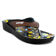 Load image into Gallery viewer, Aerosoft - Butterfly A0877 Women Brown cute flip flops3
