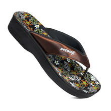 Load image into Gallery viewer, Aerosoft - Anette A0815 Brown thong sandals women
