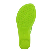 Load image into Gallery viewer, Aerosoft - Sandy S4802 Green comfortable flip flops for women4
